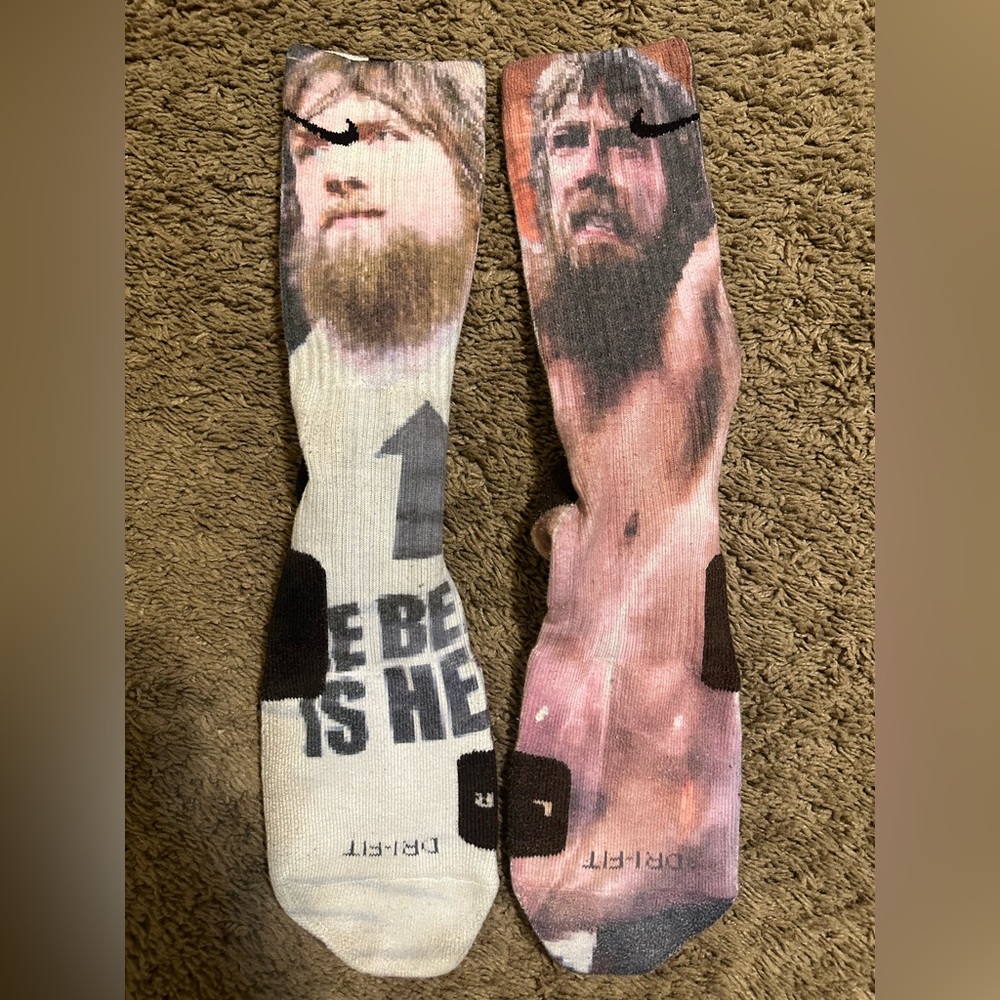 Vintage Nike Wwe Dri-fit basketball socks 00s